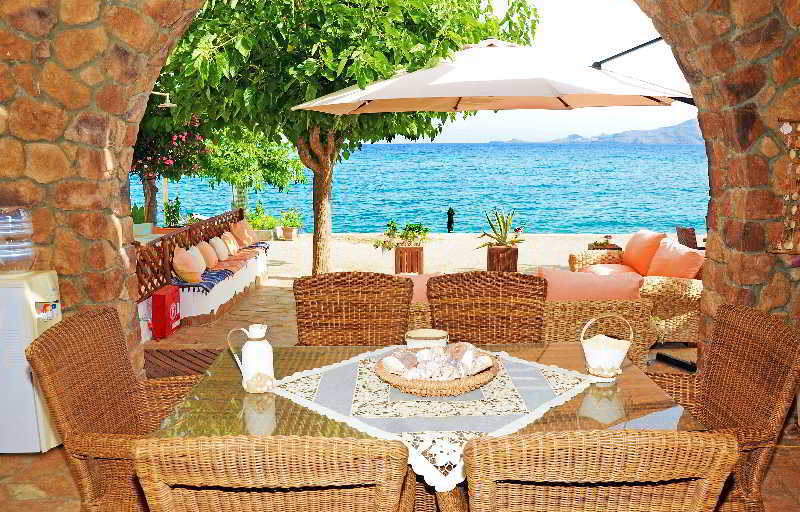 Haraki Villas * Charaki